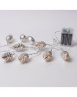 ΣΕΙΡΑ, 20 LED 5mm, ΑΣΗΜΙ ΚΟΥΚΟΥΝΑΡΙΑ, ΜΠΑΤΑΡΙΑΣ 3xAA, ΧΡΟΝΟΔΙΑΚΟΠΤΗ, ΔΙΑΦΑΝΟ PVC ΚΑΛΩΔΙΟ, ΘΕΡΜΟ ΛΕΥΚΟ LED ΑΝΑ 15cm, ΠΡΟΕΚΤΑΣΗ ΠΑΡΟΧΗΣ 30cm, IP20 Eurolamp 600-03363